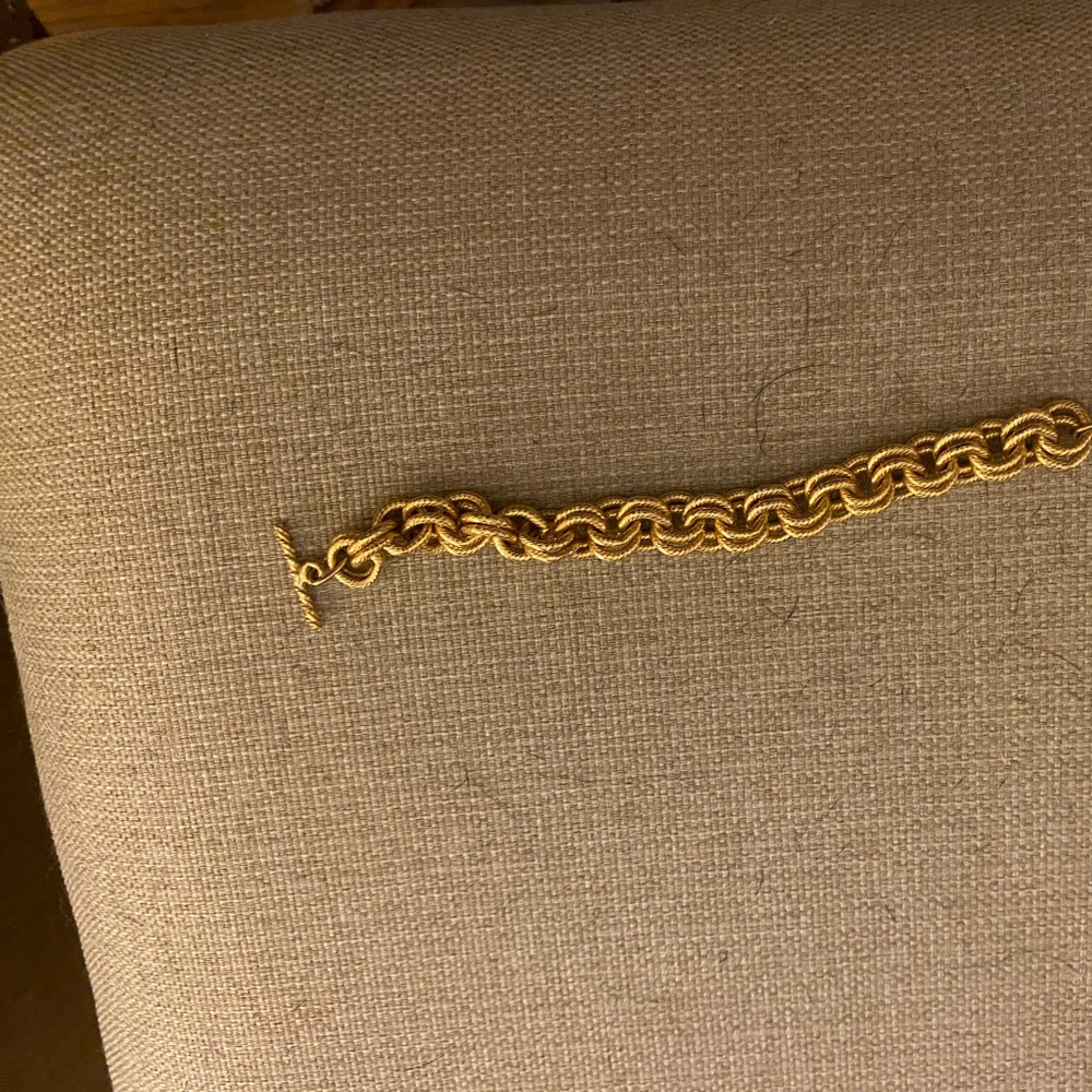 John wind gold color p initial bracelet